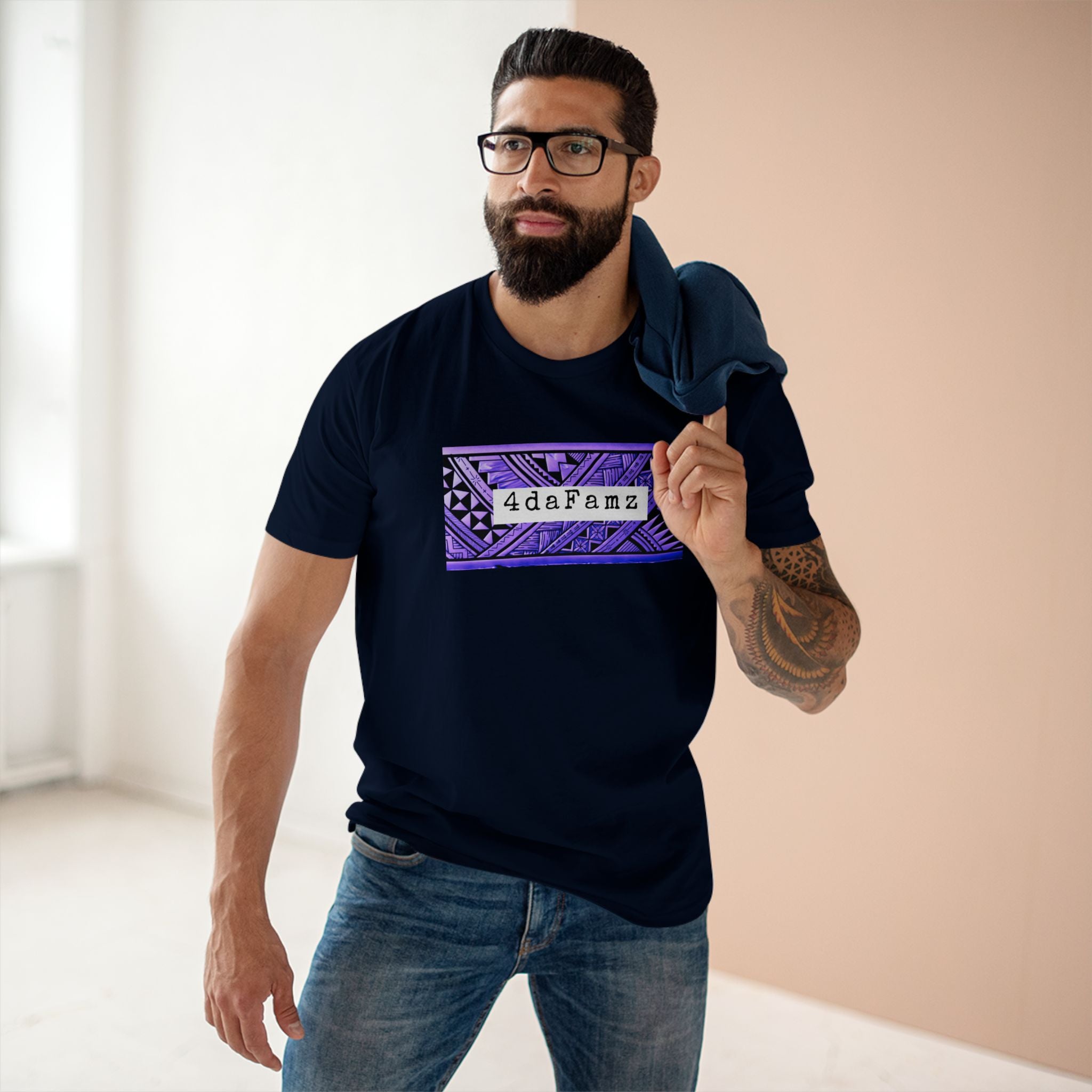 4daFamz REPRESENT Stylish Adult Staple Tee for Family Connections | Modern Unique Graphic Tee, Casual Wear, Everyday Comfort