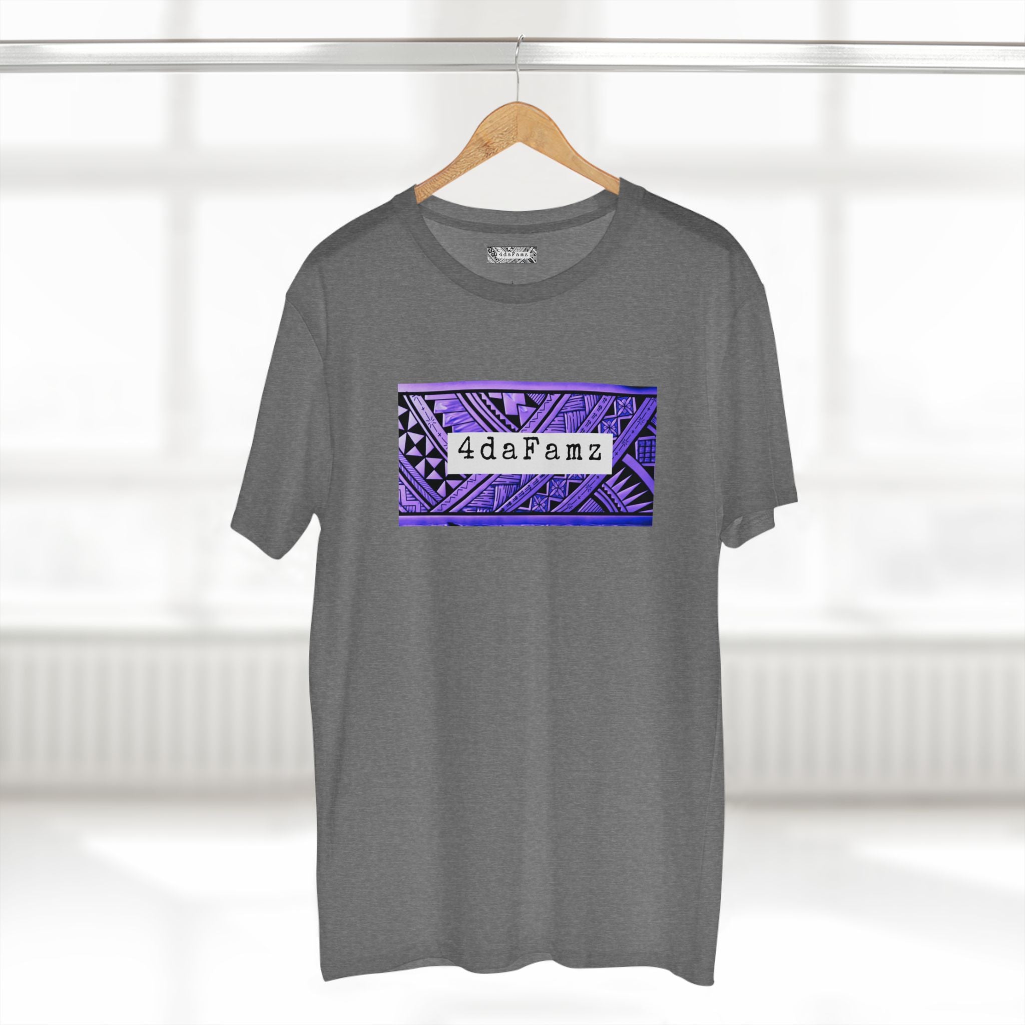 4daFamz REPRESENT Stylish Adult Staple Tee for Family Connections | Modern Unique Graphic Tee, Casual Wear, Everyday Comfort